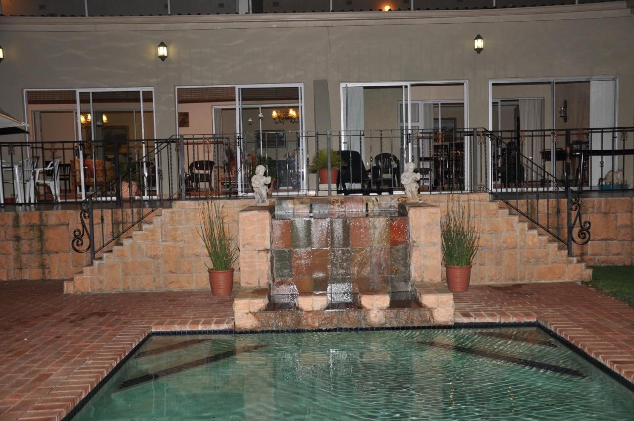 The Lakehouse Guest House Brakpan Vliegveld Exterior foto